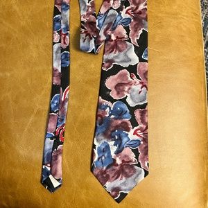 Multicolor flower classic tie black and rose